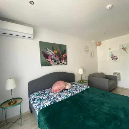 Paradiso 'в' 403 Fancy Apartment Nesebar